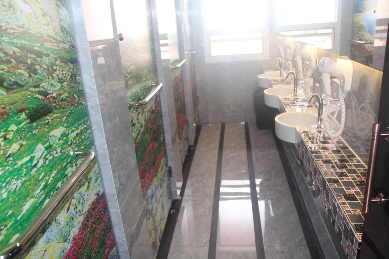 H-district Boutique Poshotel Hostel